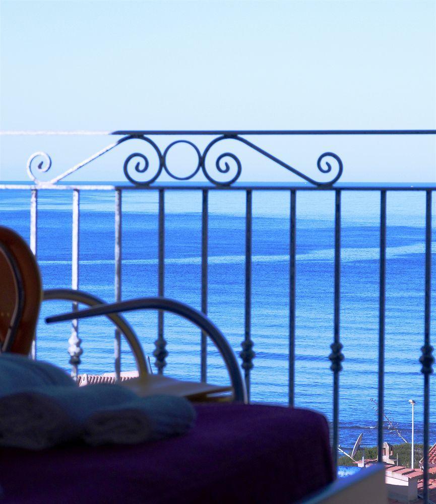 Hotel Bellavista S'Archittu 3*